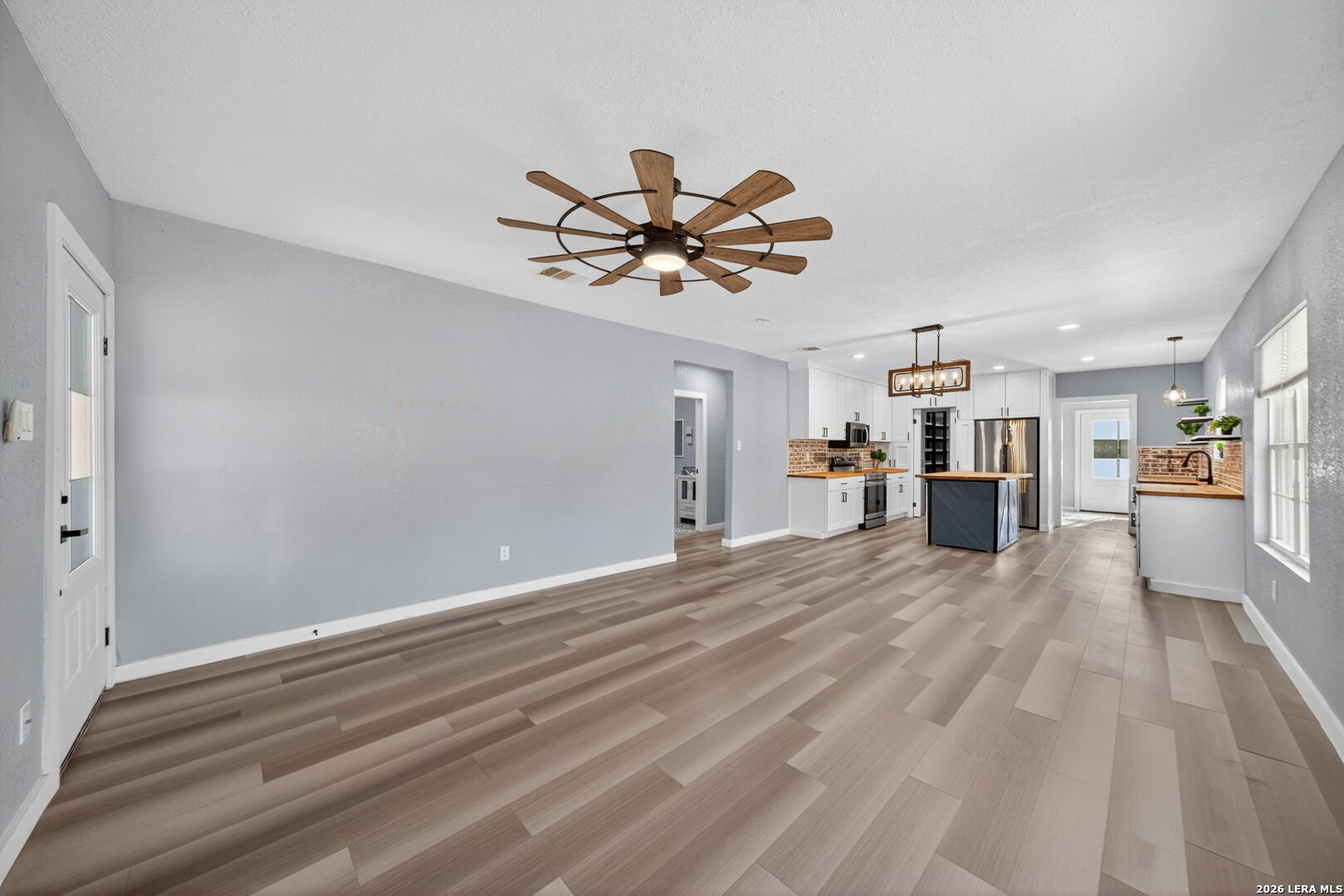 1203 Avenue J Hondo TX 78861