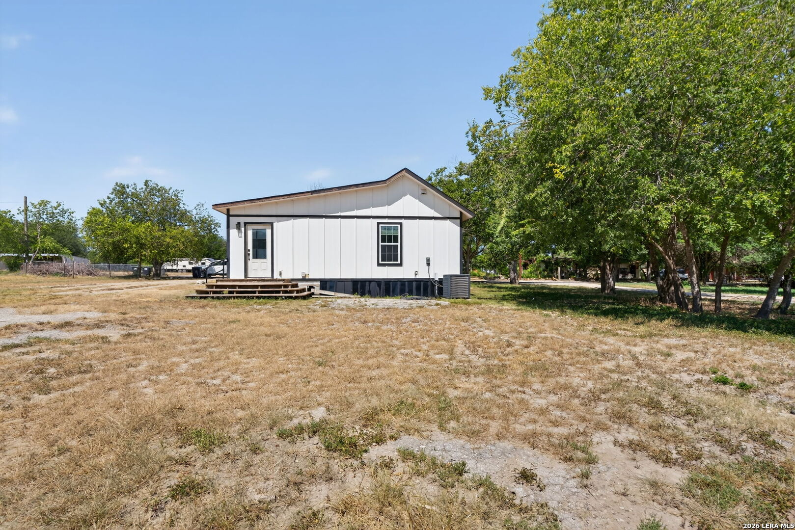 1203 Avenue J Hondo TX 78861