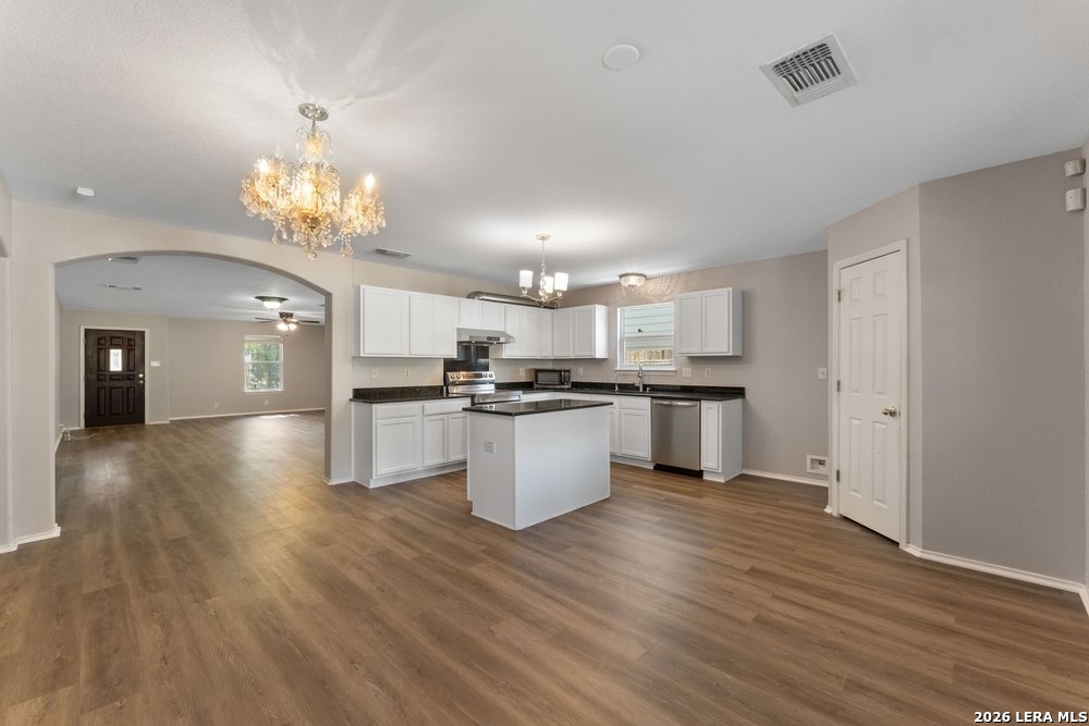 7827 Mainland Woods San Antonio TX 78250