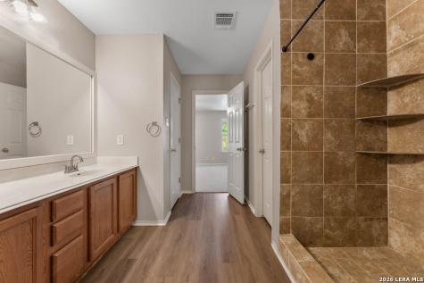 7827 Mainland Woods San Antonio TX 78250
