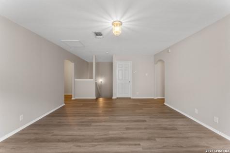 7827 Mainland Woods San Antonio TX 78250