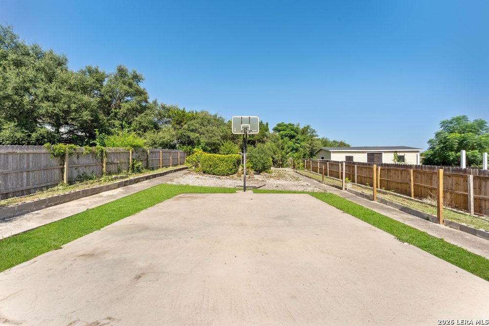 7827 Mainland Woods San Antonio TX 78250