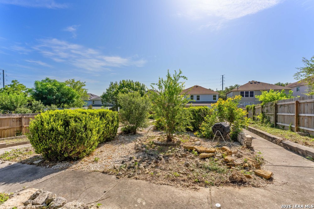 7827 Mainland Woods San Antonio TX 78250
