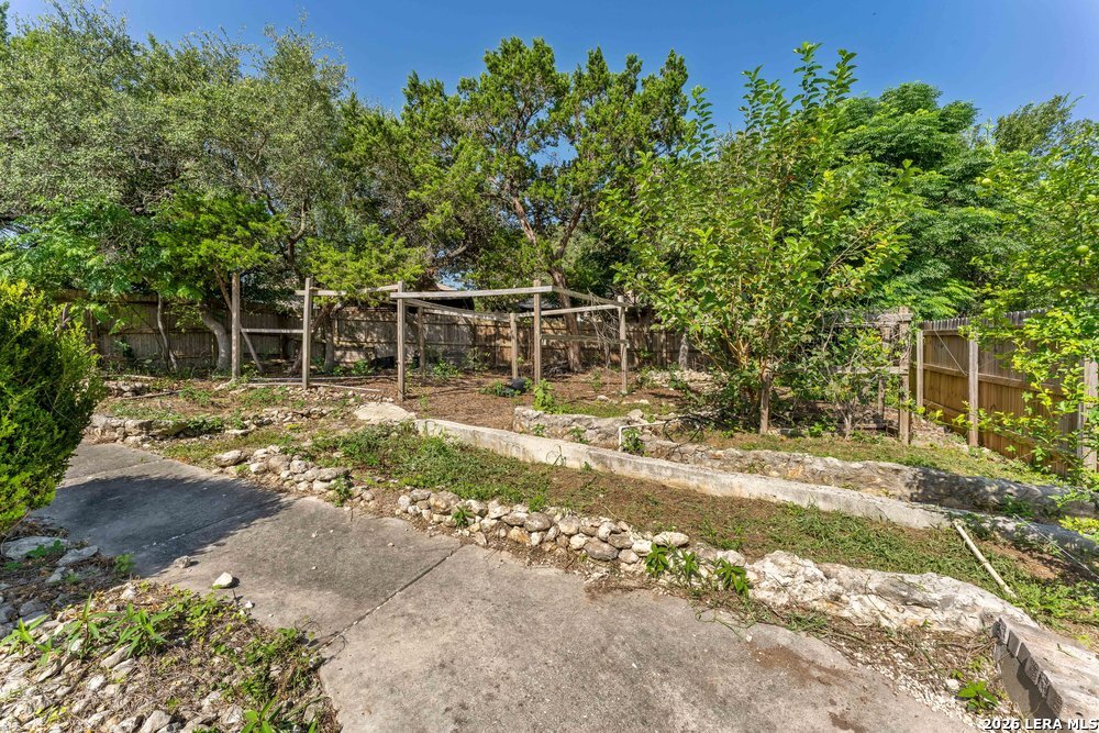 7827 Mainland Woods San Antonio TX 78250