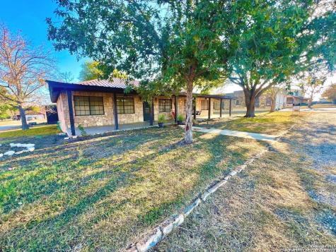 433 Fort Clark Road Brackettville TX 78832