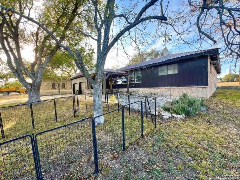 433 Fort Clark Road Brackettville TX 78832