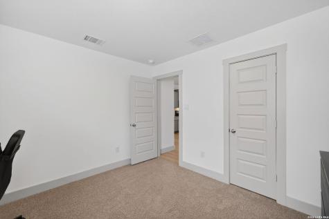 14214 Lavaca Springs San Antonio TX 78253