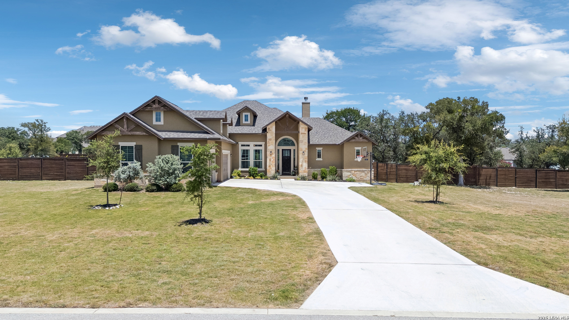 527 James Way Castroville TX 78009