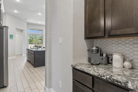 527 James Way Castroville TX 78009