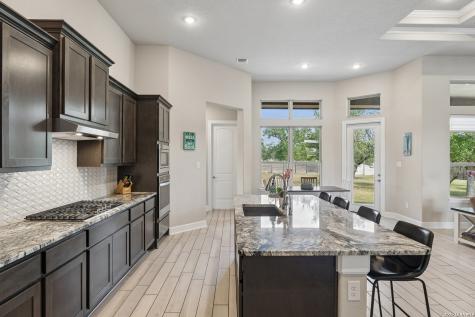 527 James Way Castroville TX 78009