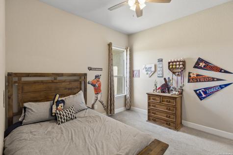 527 James Way Castroville TX 78009