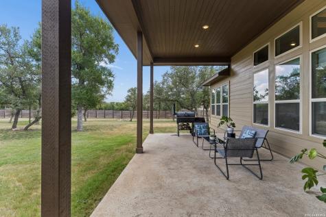 527 James Way Castroville TX 78009