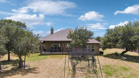 527 James Way Castroville TX 78009