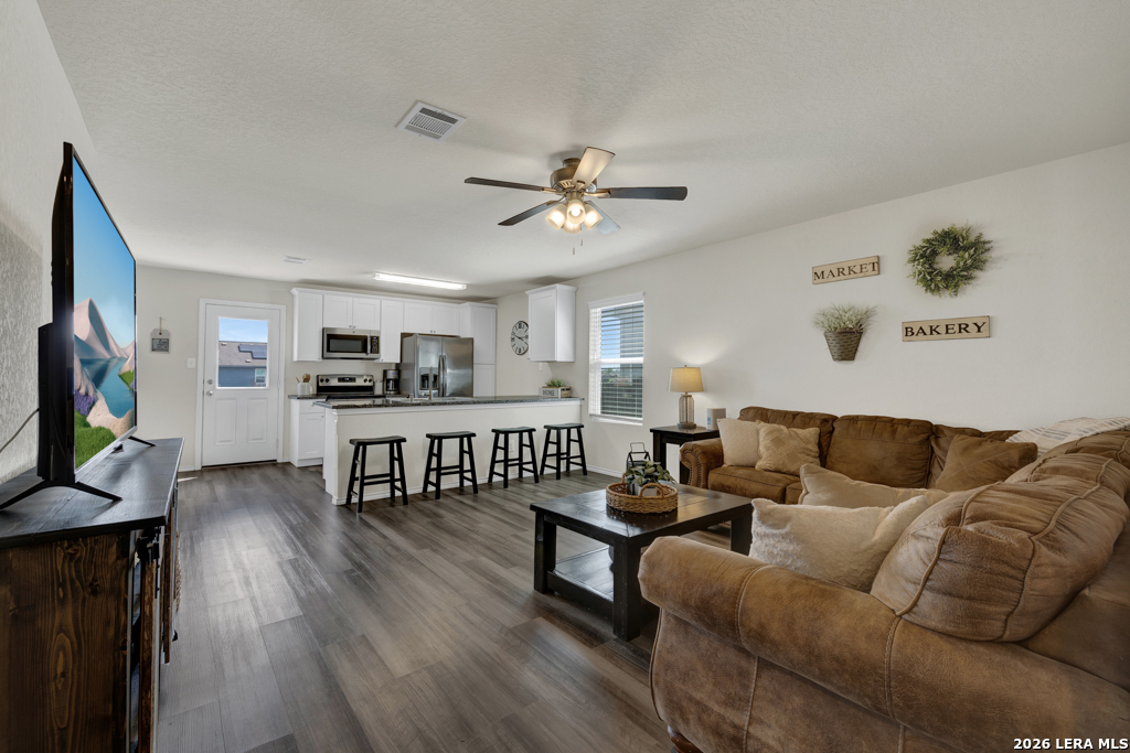 2459 Pechora Pipit New Braunfels TX 78130