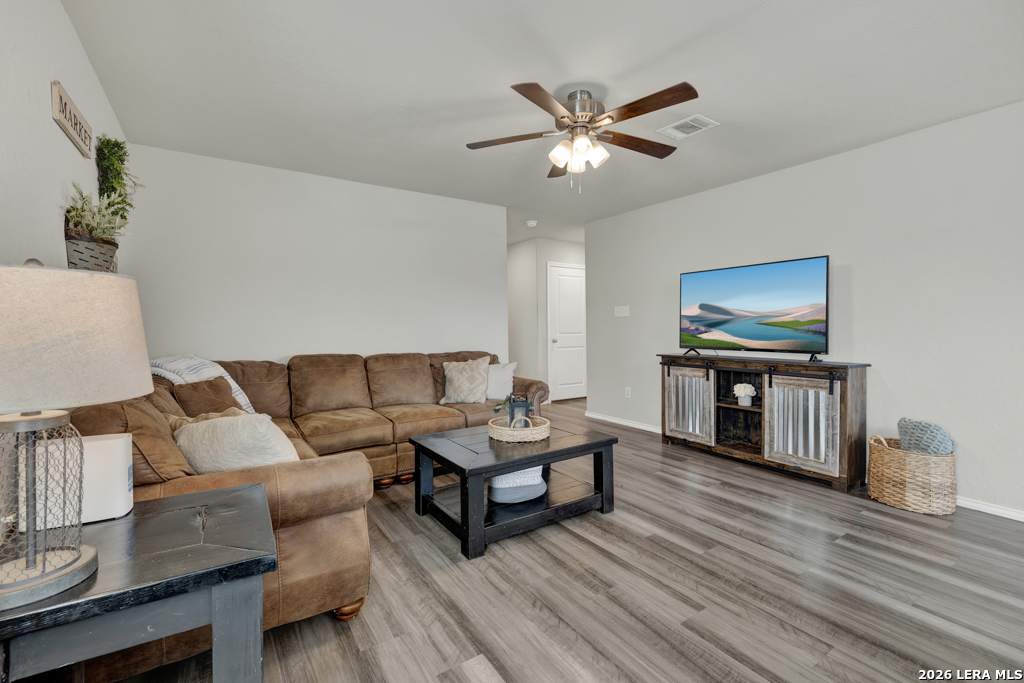 2459 Pechora Pipit New Braunfels TX 78130
