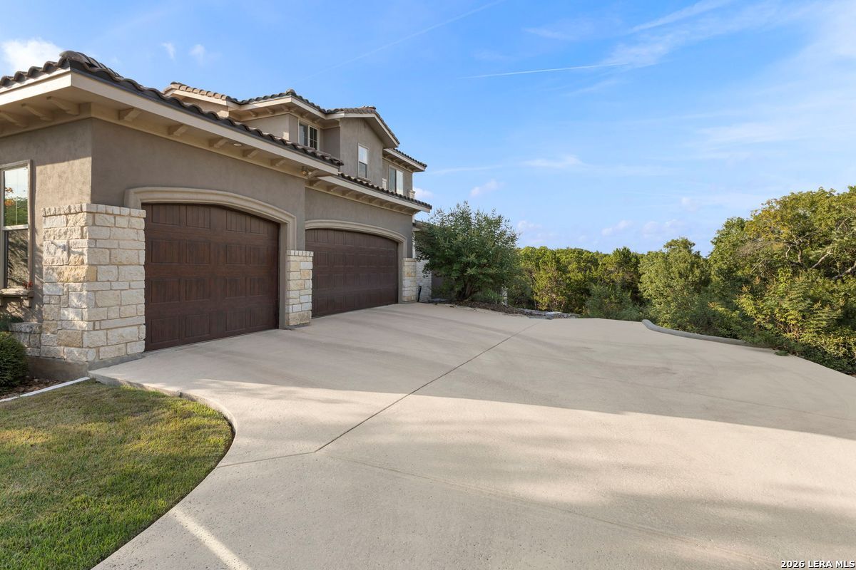 11101 Caliza Bluff Boerne TX 78006