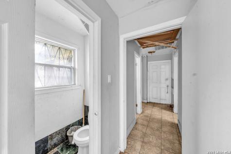 10235 Lafferty Oaks Street Houston TX 77013
