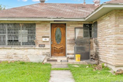 10235 Lafferty Oaks Street Houston TX 77013