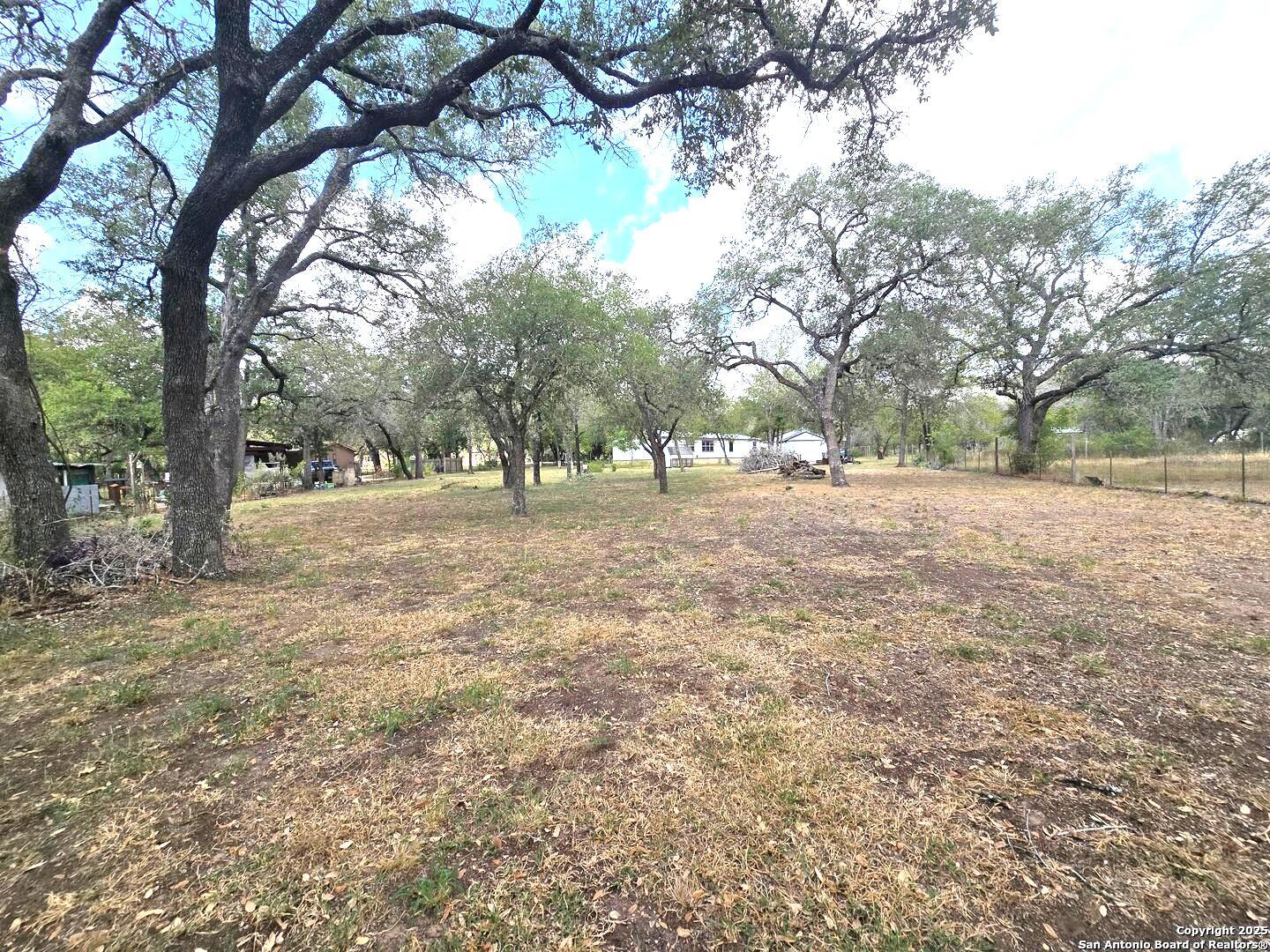 260 Savannah Grove Von Ormy TX 78073
