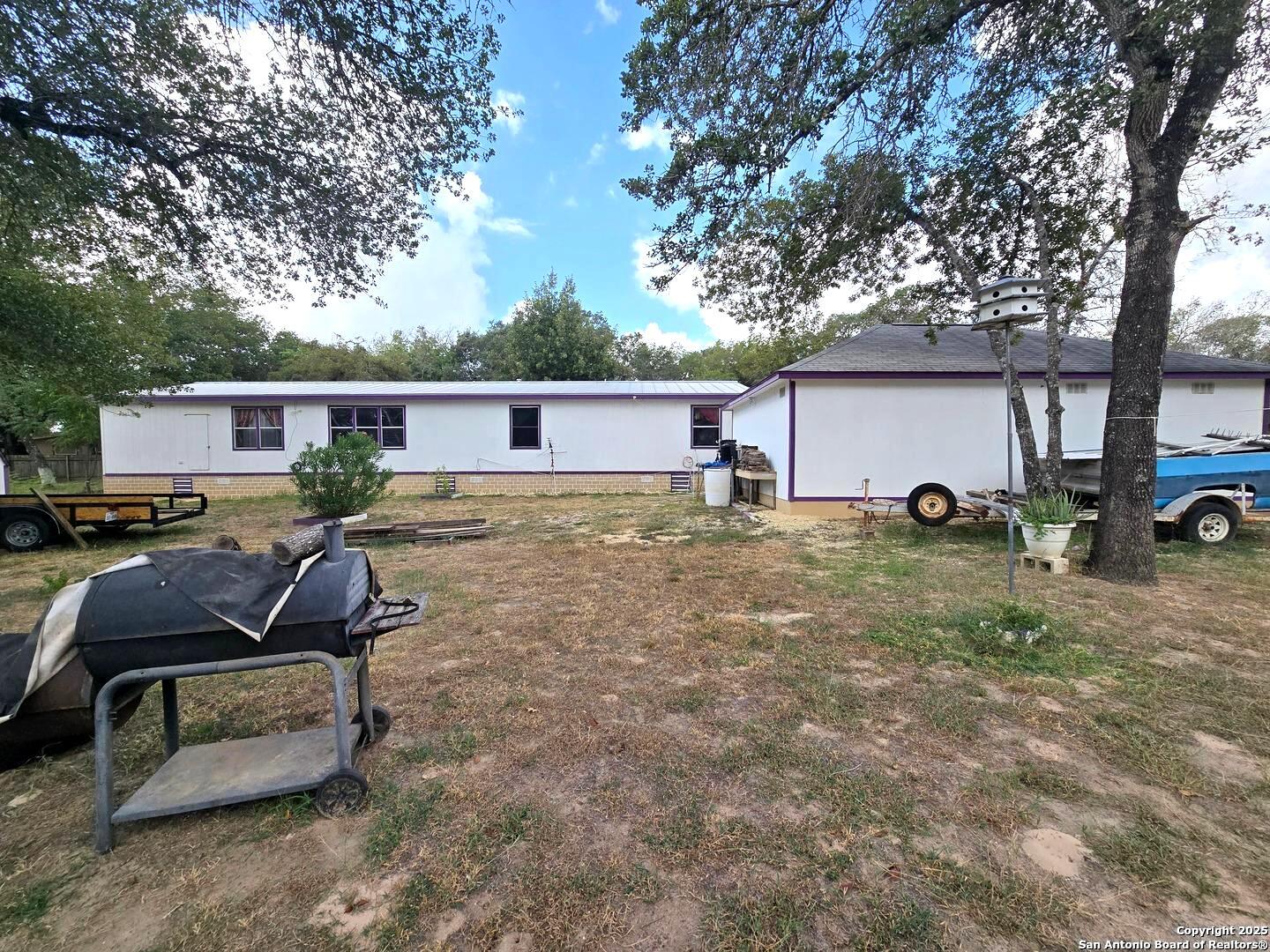 260 Savannah Grove Von Ormy TX 78073