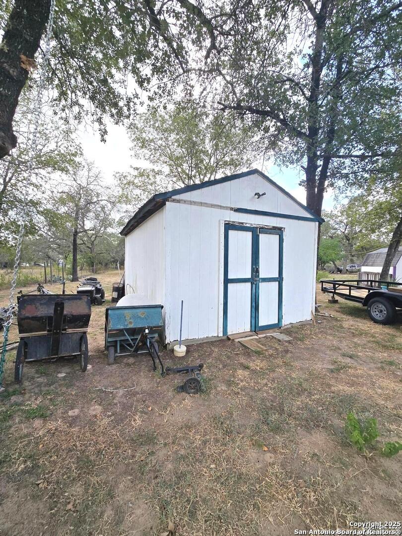 260 Savannah Grove Von Ormy TX 78073