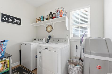149 W Short Meadow Drive Lytle TX 78052