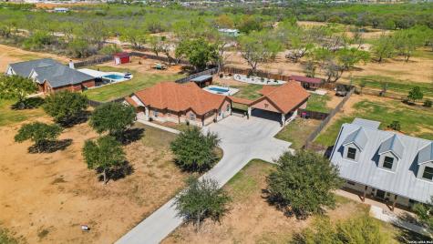 149 W Short Meadow Drive Lytle TX 78052