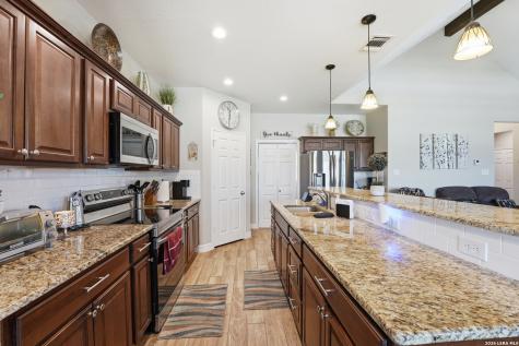 149 W Short Meadow Drive Lytle TX 78052