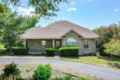616 Sunshine Meadow Adkins TX 78101