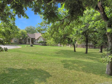 127 Milagros Seguin TX 78155