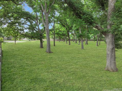 127 Milagros Seguin TX 78155