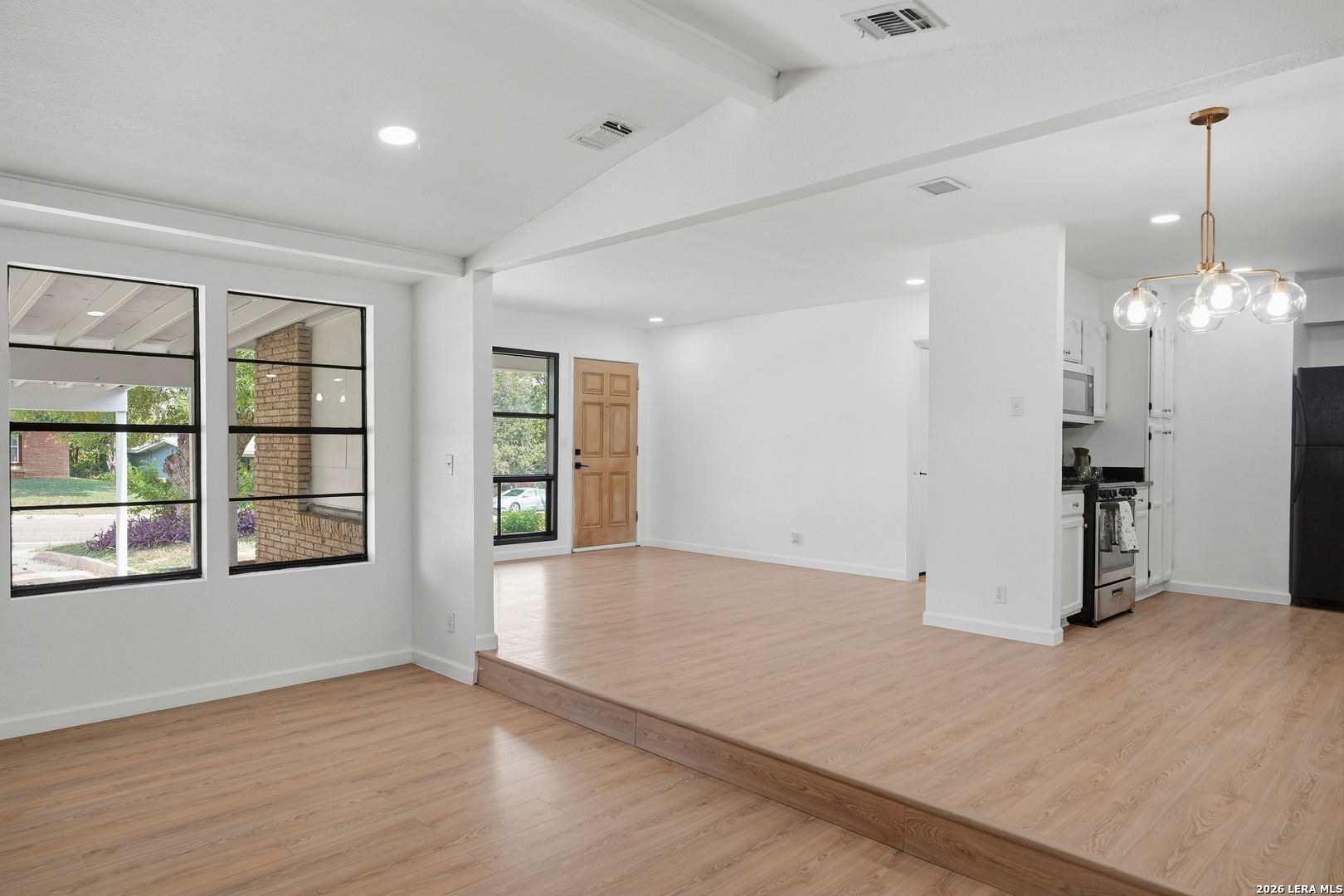 210 W Glenview San Antonio TX 78228