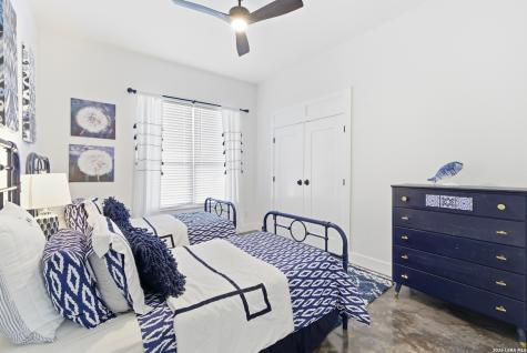 451 Legion Loop Kingsland TX 78639