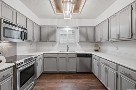 16915 Brookwood San Antonio TX 78248