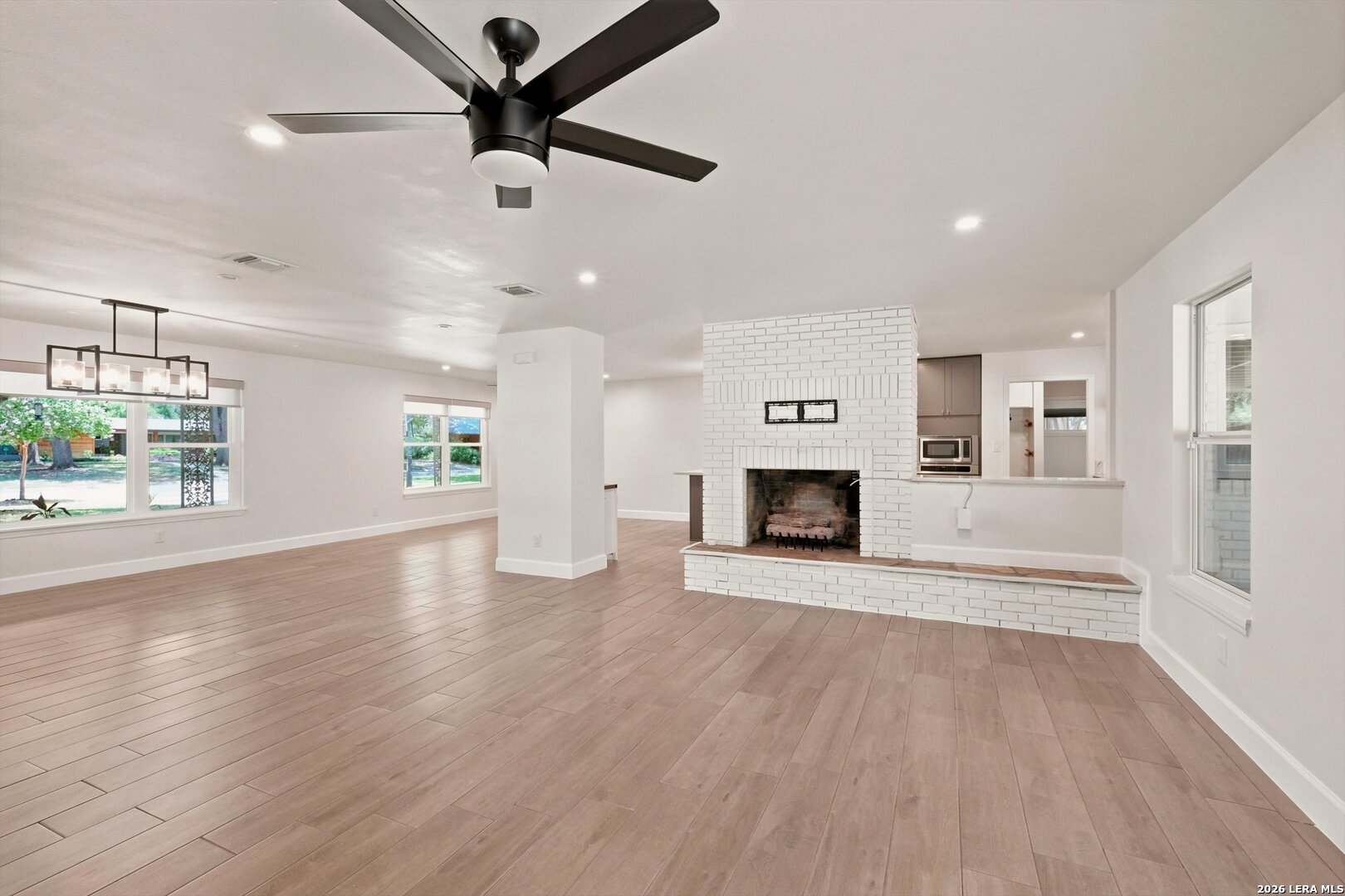 217 Gardenview Castle Hills TX 78213