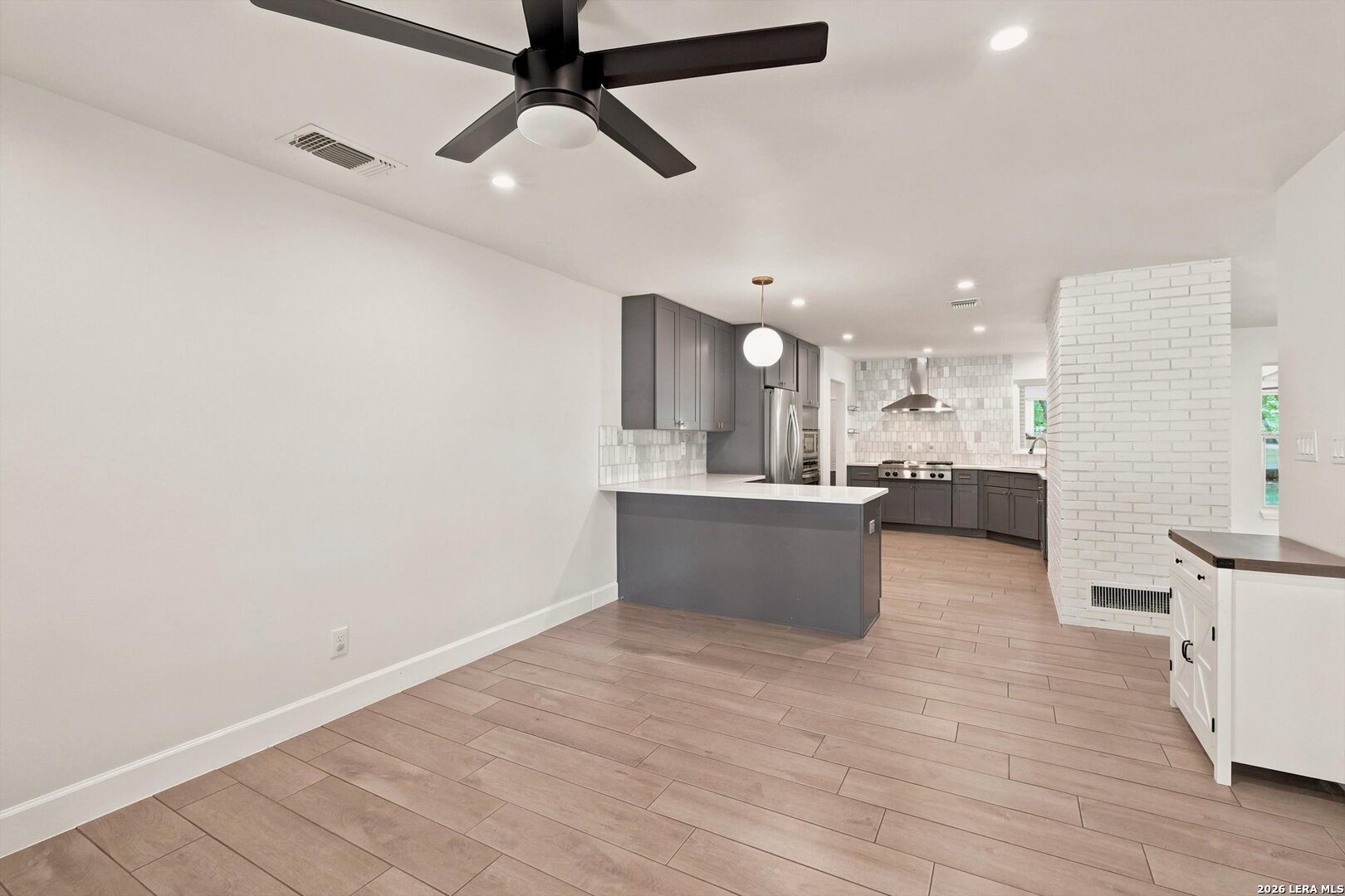 217 Gardenview Castle Hills TX 78213