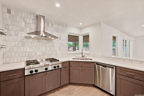 217 Gardenview Castle Hills TX 78213