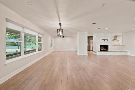 217 Gardenview Castle Hills TX 78213