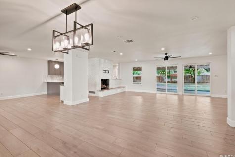 217 Gardenview Castle Hills TX 78213