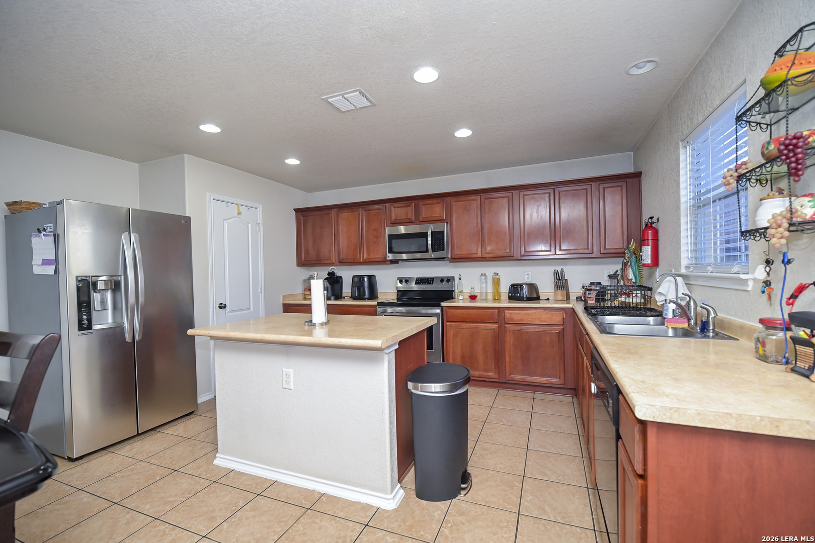 7207 Avery Live Oak TX 78233