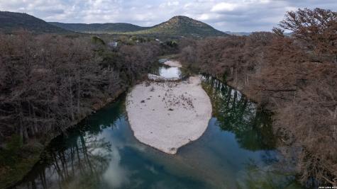 430 Frio Canyon Concan TX 78838
