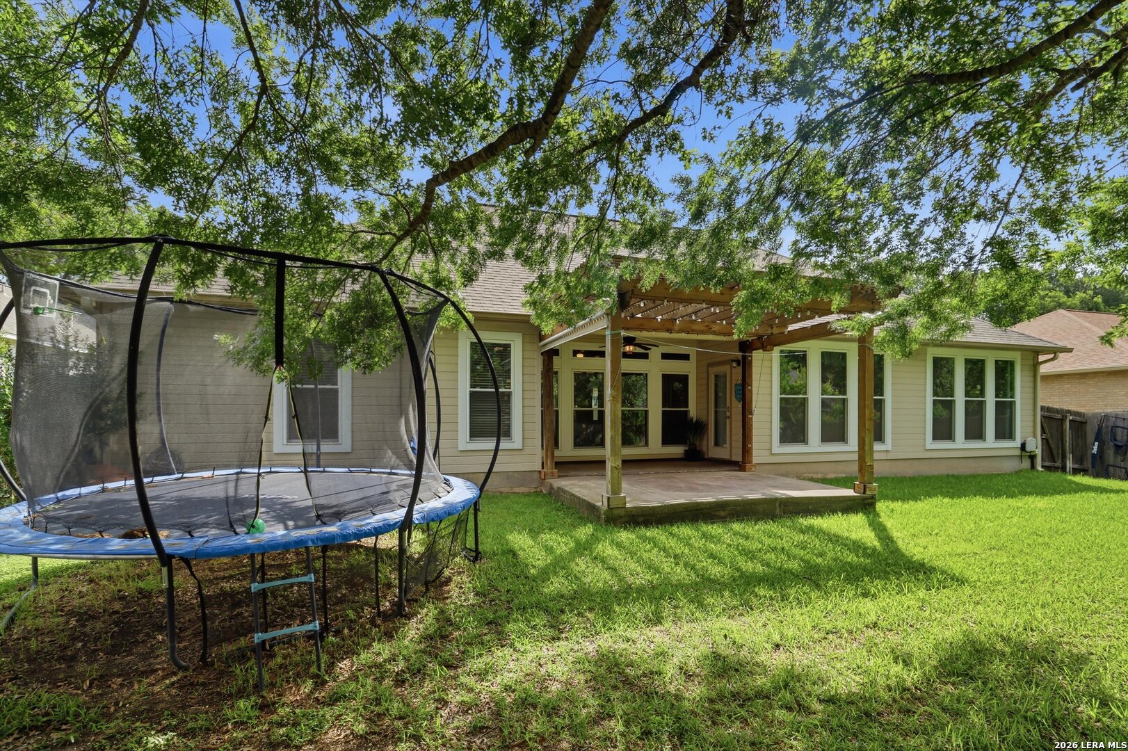 4301 Golden Oak Schertz TX 78154