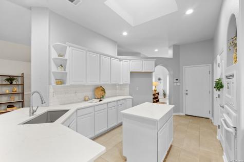 18806 Rogers Pass San Antonio TX 78258