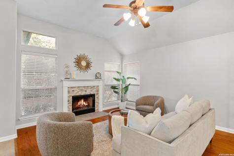 18806 Rogers Pass San Antonio TX 78258