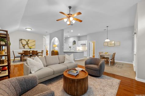 18806 Rogers Pass San Antonio TX 78258