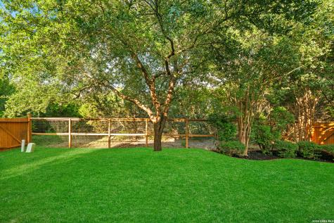18806 Rogers Pass San Antonio TX 78258