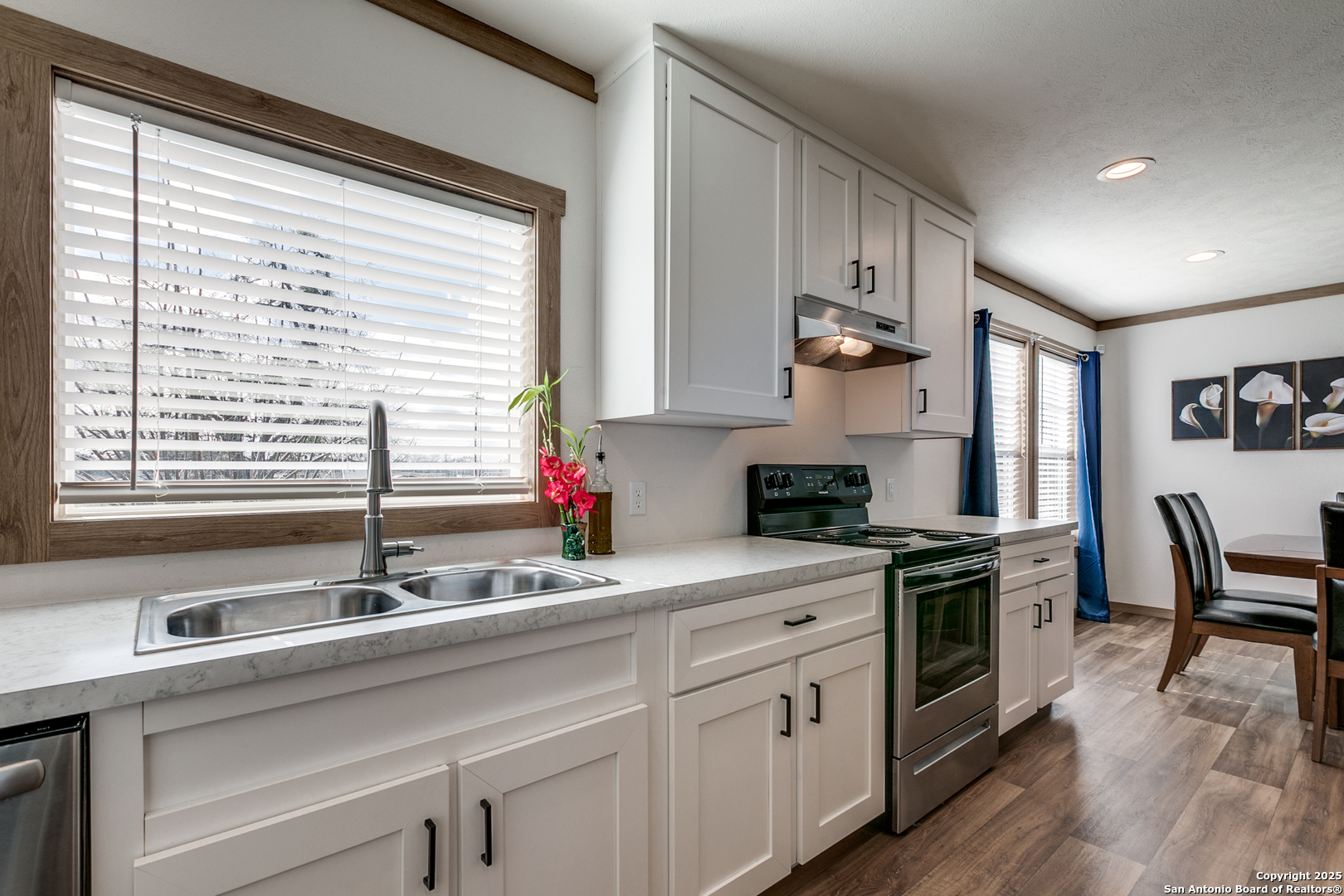 602 E Hunt Street Pleasanton TX 78064