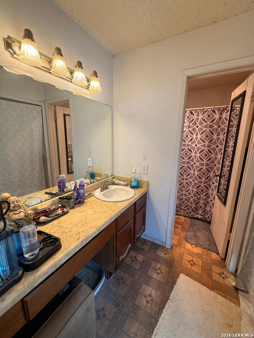 6822 Laguna Verde San Antonio TX 78239