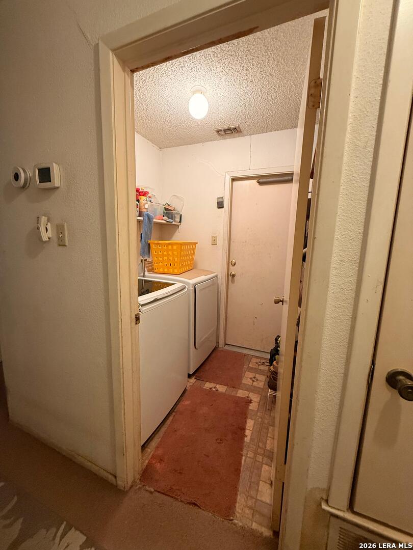 6822 Laguna Verde San Antonio TX 78239