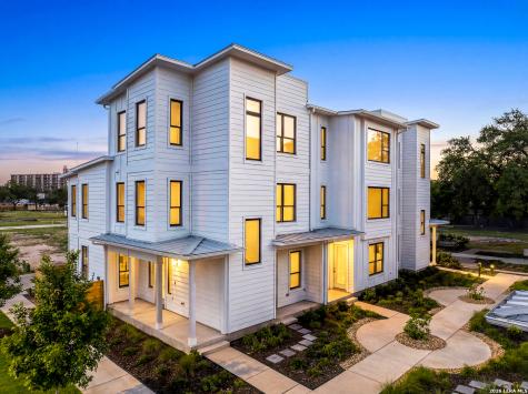 505 Burrus Place San Antonio TX 78210